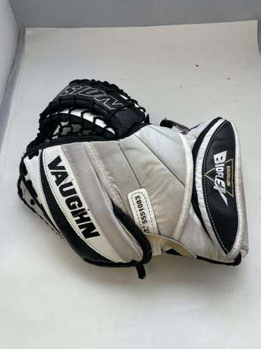 Used Vaughn T 5500 Regular Ice Hockey Goalie Catchers