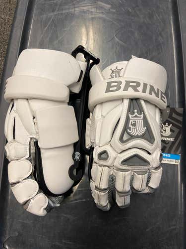 White New Goalie Brine King V Lacrosse Goalie Gloves 13"