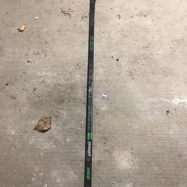 Senior Right Handed Trigger 5 P29 85 Fle Hockey Stick