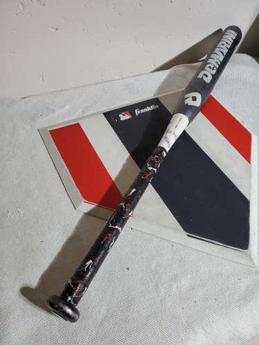 Gray Used Kid Pitch (9YO-13YO) 2015 DeMarini Composite CF4 Bat (-10) 22 oz 32"