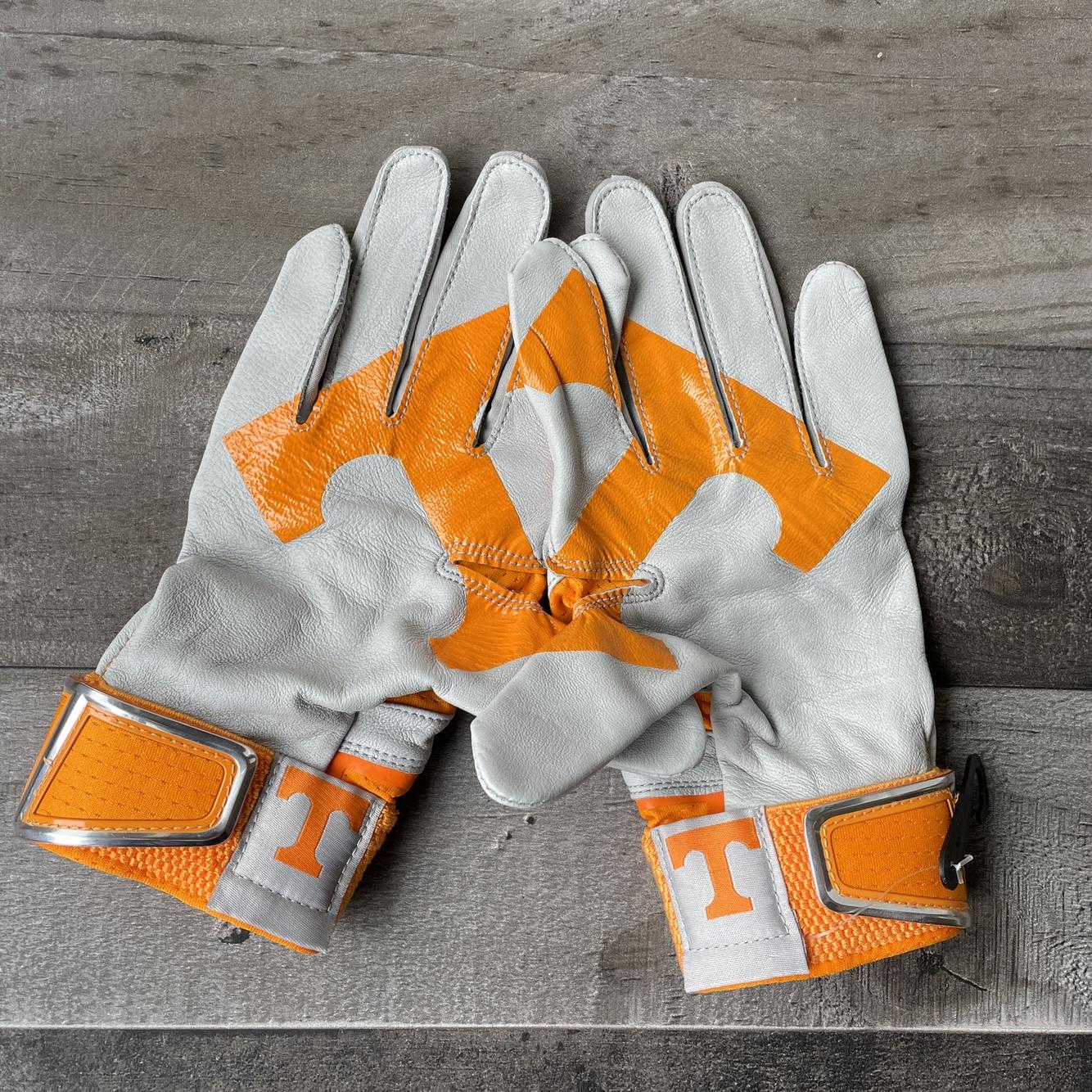 tennessee vols football receiver gloves