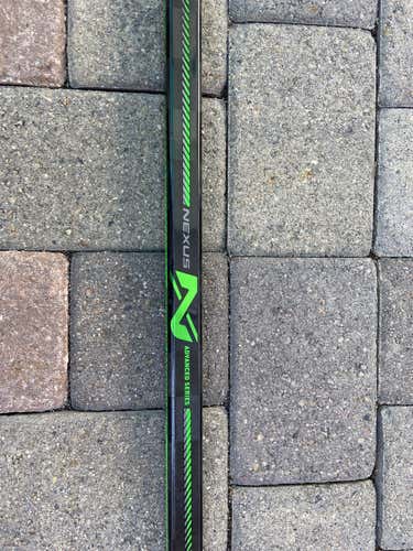 Senior Left Hand Nexus ADV Mid Pattern Hockey Stick