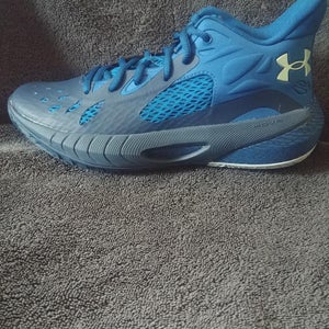 Blue New Size 6.0 (Women's 7.0) Under Armour Shoes