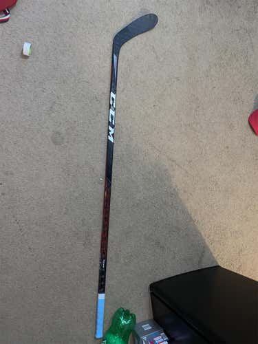 Senior Right Handed Jetspeed Team Toe Pattern Pro Stock Hockey Stick