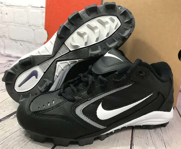 Nike Women’s MCS Softball Cleats Size 4.5 Black / White Shoes NEW With Box