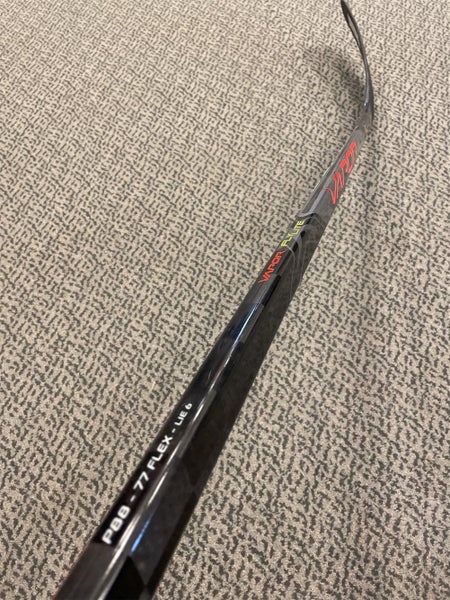 Bauer Vapor Flyweight Right Handed P88 77 Flex Stick