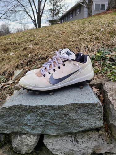 Size 9.5 nike air clipper