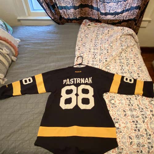 2 For 1 CCM Bergeron And Reebok Pastrnak Boston Bruins Jersey