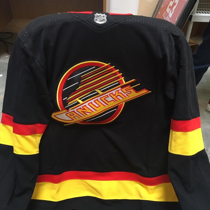 Vintage Vancouver Canucks Jersey Size Youth X-Large – Yesterday's