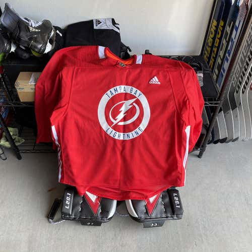 Red Tampa Bay Lightning 58g Adult Goalie Cut Adidas Pro Stock Jersey