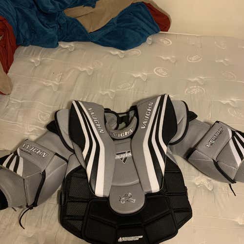 Vaughn Ventus (SLR) Pro Carbon Chest Protector