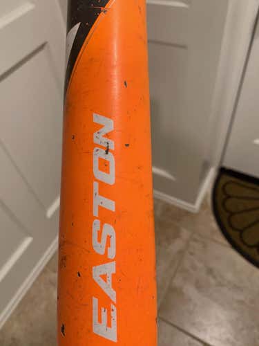 GENTLY USED ORANGE MAKO BAT!!  Easton Mako 29/18 (-11)