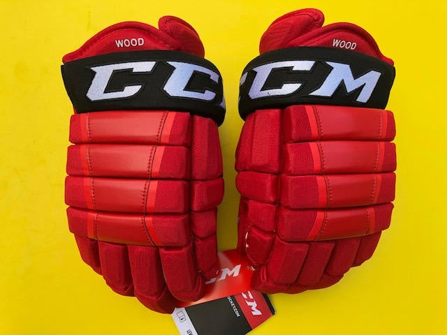 New Senior CCM HG97XP Gloves 15" Pro Stock