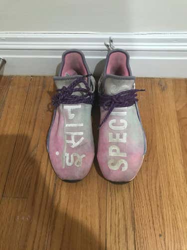 Adidas Holi Festival Human Race Used Adult Unisex Size 9.5 (Women's 10.5)