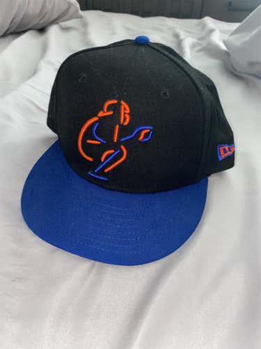 The 7 Line Mets Catcher Snapback