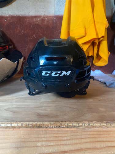 Black Medium CCM Tacks 710 Helmet