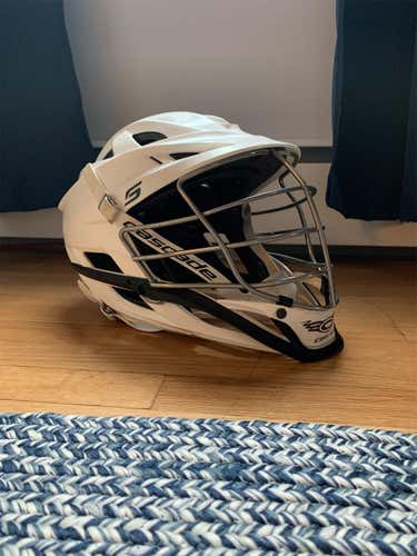White Adult Player's Cascade S Helmet