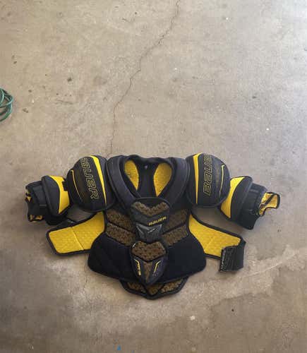 Senior Small Bauer Supreme TotalOne MX3 Shoulder Pads