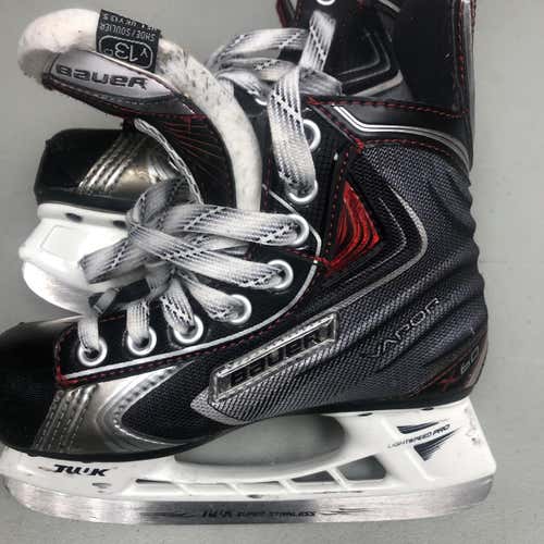 Junior Bauer Vapor X60 Regular Width  Size 13 Hockey Skates