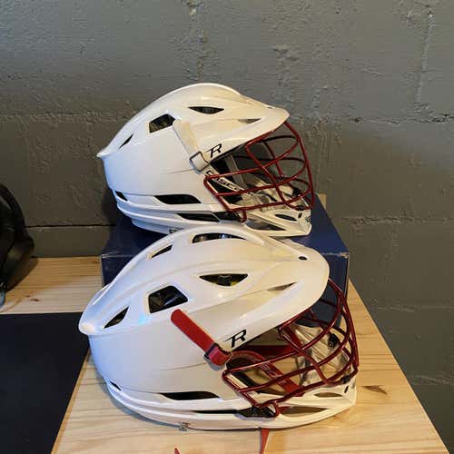 White Adult Player's Cascade R Helmet