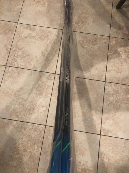* 2 Pack* Senior Right Handed Nexus Geo Hockey Stick