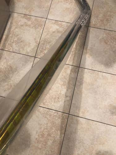 * 2 Pack* Senior Right Handed Supreme Ultra Sonic  Hockey Stick