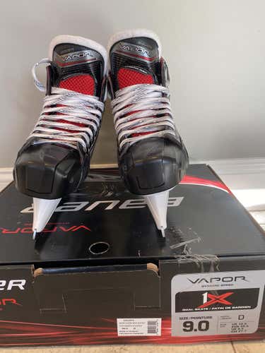 Used Senior Bauer Vapor 1X Hockey Goalie Skates Regular Width Size 9
