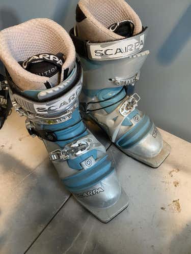 Used Scarpa T 2 womens telemark boots