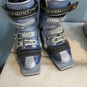 Used Women's garmont telemark boots