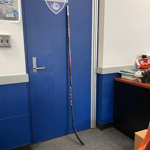 #40 Gabriel Dumont - New Senior CCM Right Handed JetSpeed Hockey Stick Pro Stock