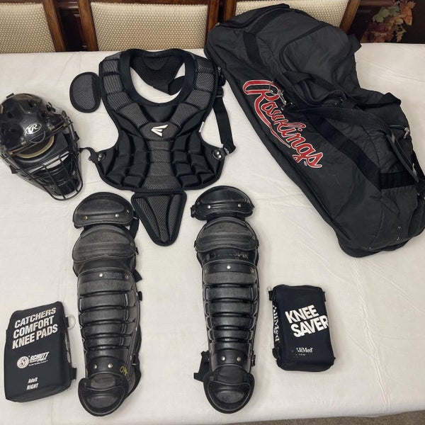 Youth Catcher's Set (mostly Rawlings) With catchers Bag - Age 7-9