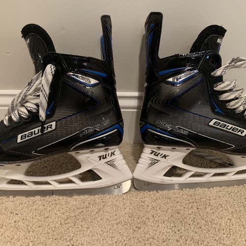 Senior Bauer Nexus Freeze Pro Regular Width  Size 7 Hockey Skates