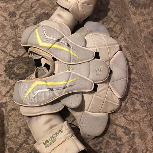 Senior Large Vaughn V6 2200 Pro Goalie Chest Protector