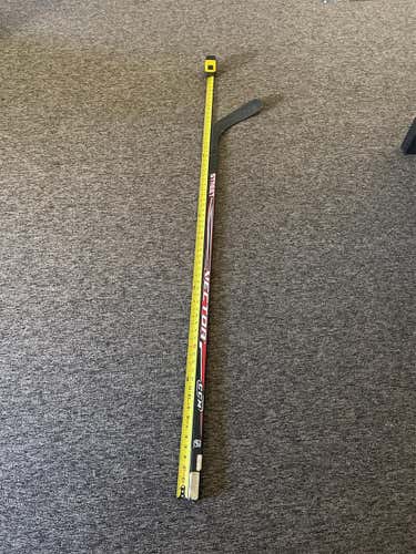 Senior Right Handed Vector Mid Pattern  Hockey Stick