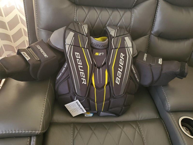 New Junior Large Bauer Supreme S27 Goalie Chest Protector