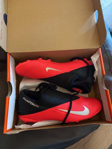 Pink Women's Molded Cleats Nike phantom vision Cleats