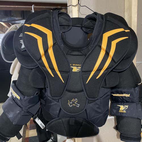 Senior XL Vaughn Velocity V7 XF Pro Carbon Chest and Arm Protector Pro Stock Goalie Chest Protector