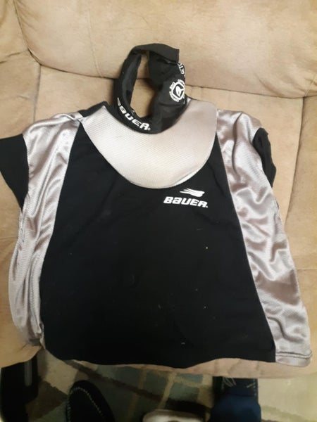 Used Bauer Bauer Jr. Goalie Neck Protector