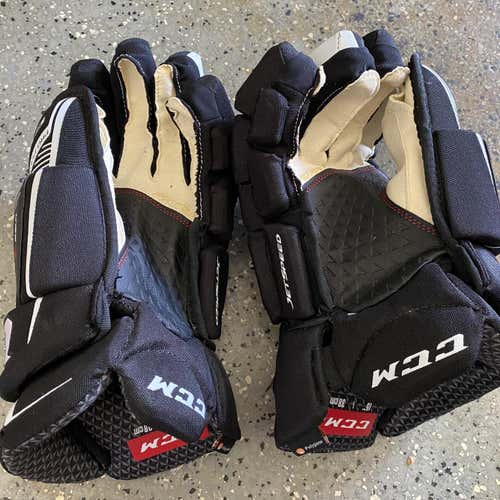 Black Senior CCM JetSpeed FT390 15"  Gloves