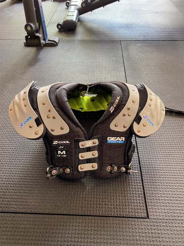 Used Medium Gear Pro Tec Z-Cool Shoulder Pads