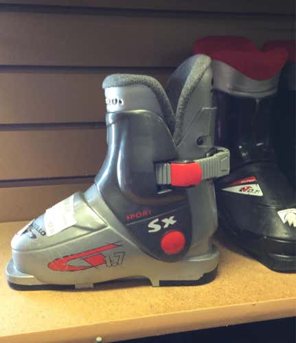 Dalbello Used Kid's Size 11 Ski Boots