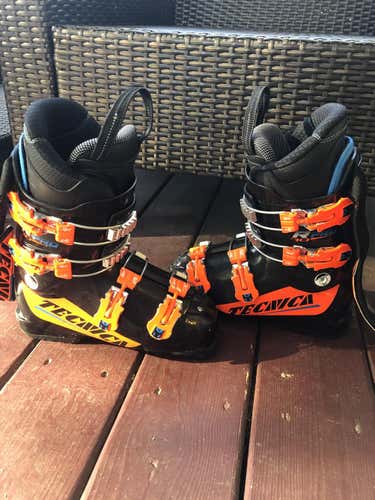 Used Tecnica Ski Boots