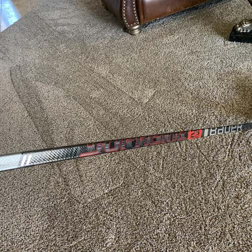 Bauer Supreme 2S Pro Curry Pro Stock 77 Flex Senior Left
