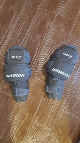Used Warrior Ritual G4 Knee\Thigh Pads