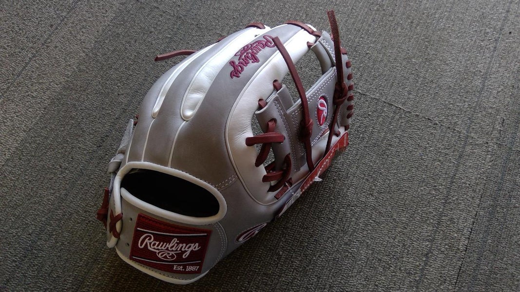 New Rawlings Right Hand Throw Heart of the Hide Baseball Glove 11.75"