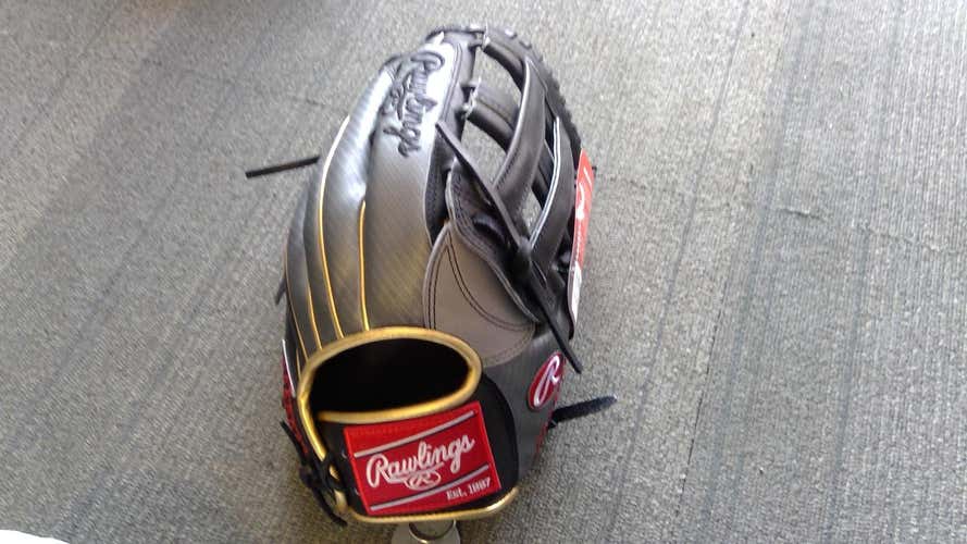 New Rawlings Right Hand Throw Heart of the Hide Baseball Glove 13"
