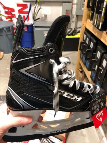 New Senior CCM RibCor Platinum Hockey Skates Regular Width Size 7