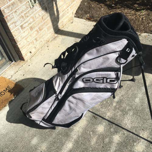 White & Black Used Men's Ogio 7-way Stand Bag Golf Bag