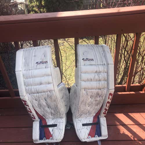 Used 32" CCM Extreme Flex 500 Goalie Leg Pads