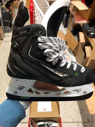 New Junior CCM RibCor 50K Hockey Skates Extra Wide Width Size 5